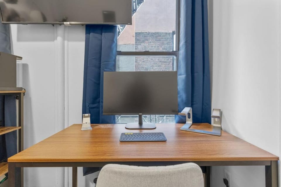 Chic East Village 1BDR Fast WiFi New Bathroom Netflix Discounts for Long Term Stays Apartment in East Village