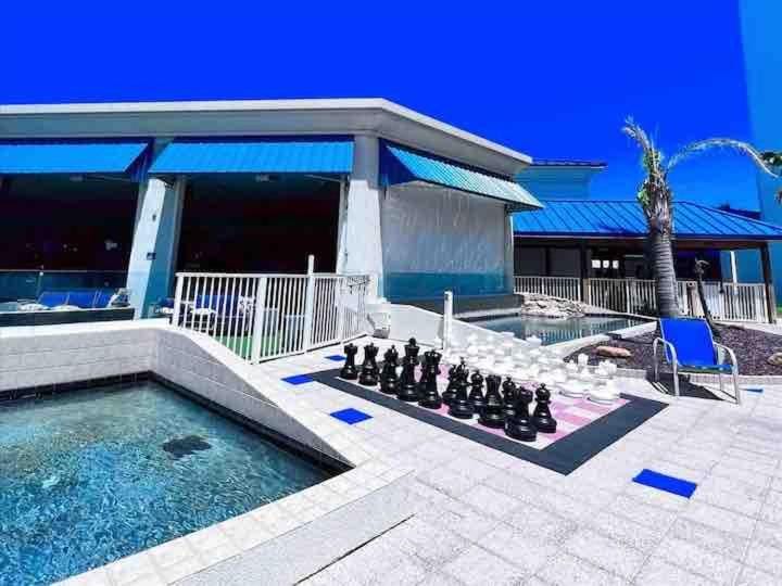 Unobstructed Gulf View with Beautiful Sunrises! Apartment in Destin