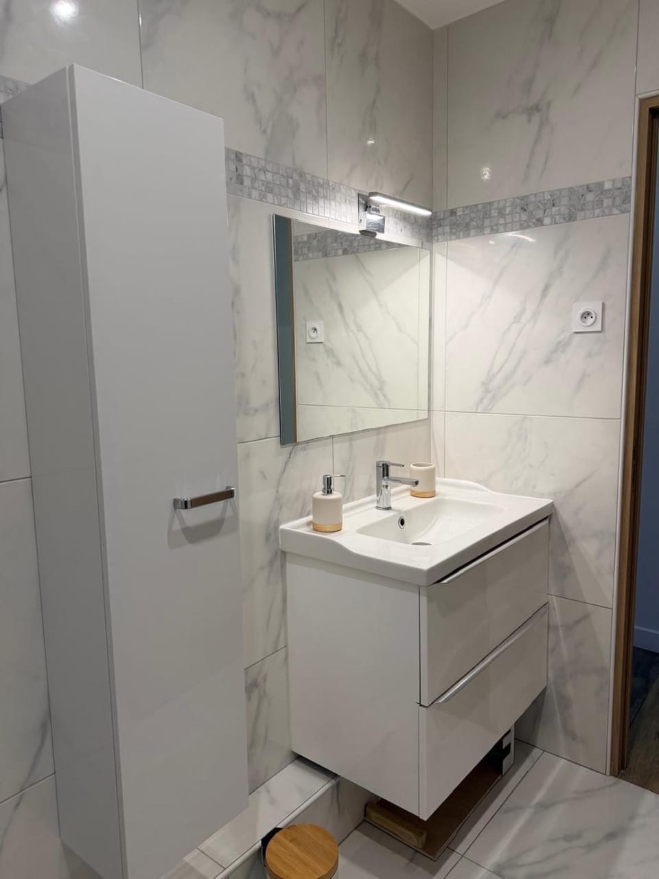 Beautiful F2 duplex in Aubervilliers Apartment in Aubervilliers