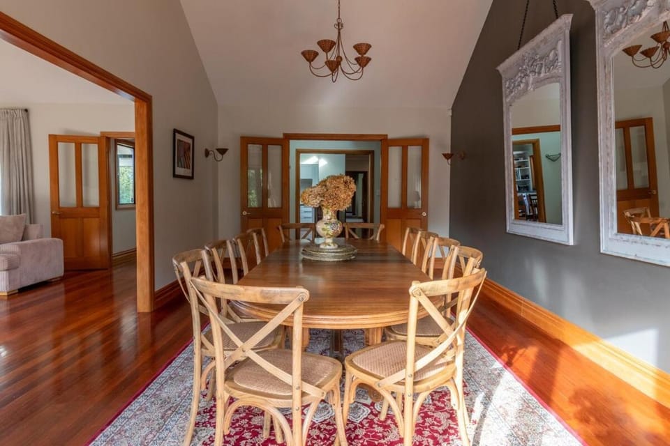 Woodvale Lodge Villa in Auckland