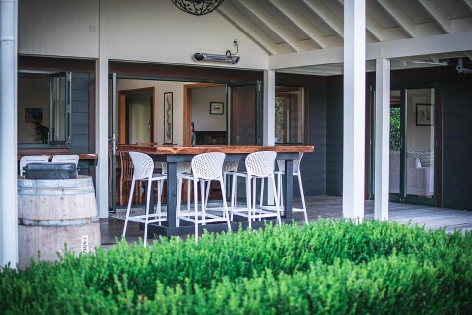 Woodvale Lodge Villa in Auckland