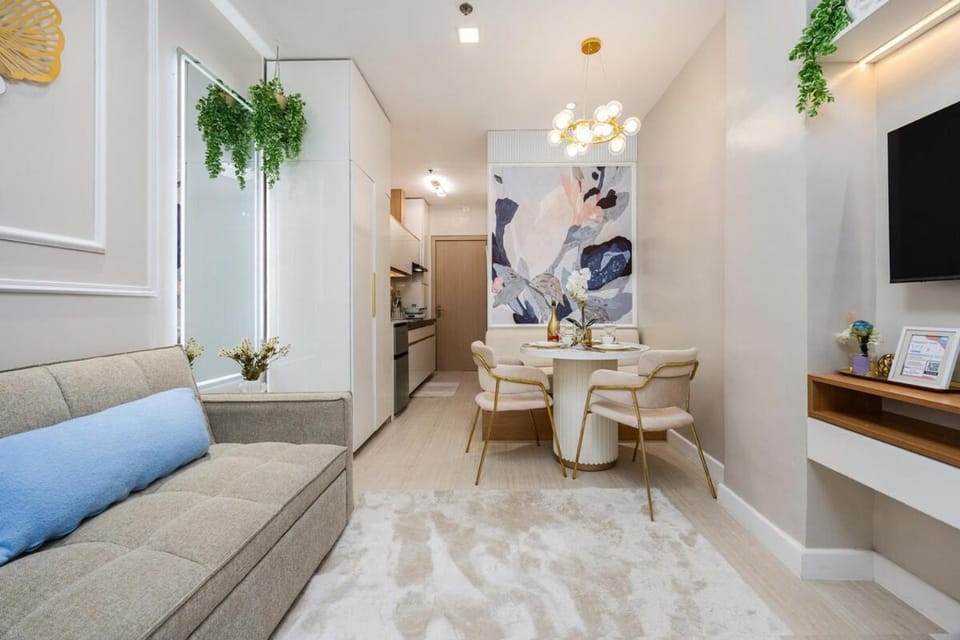 Peony Blüme 1BR Suite at Mabolo near Ayala-IT Park Apartment in Lapu-Lapu City