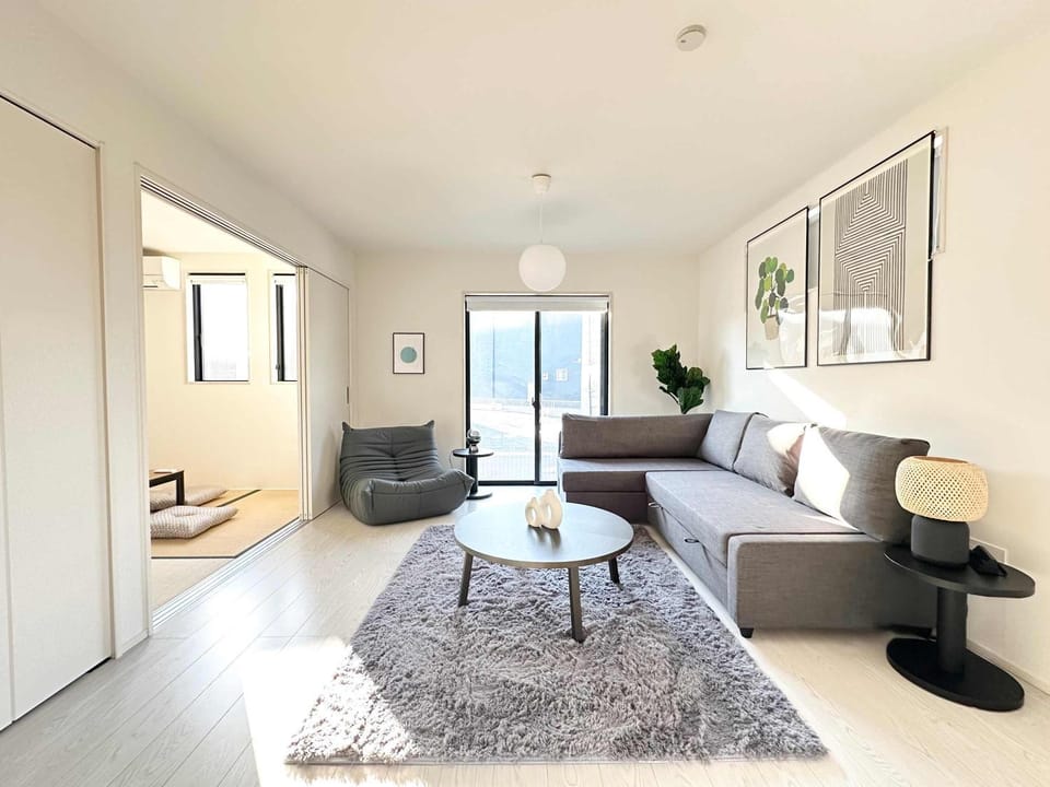 10 mins to kumamoto airport Spacious 4BR House by Restavio Apartment in Japan