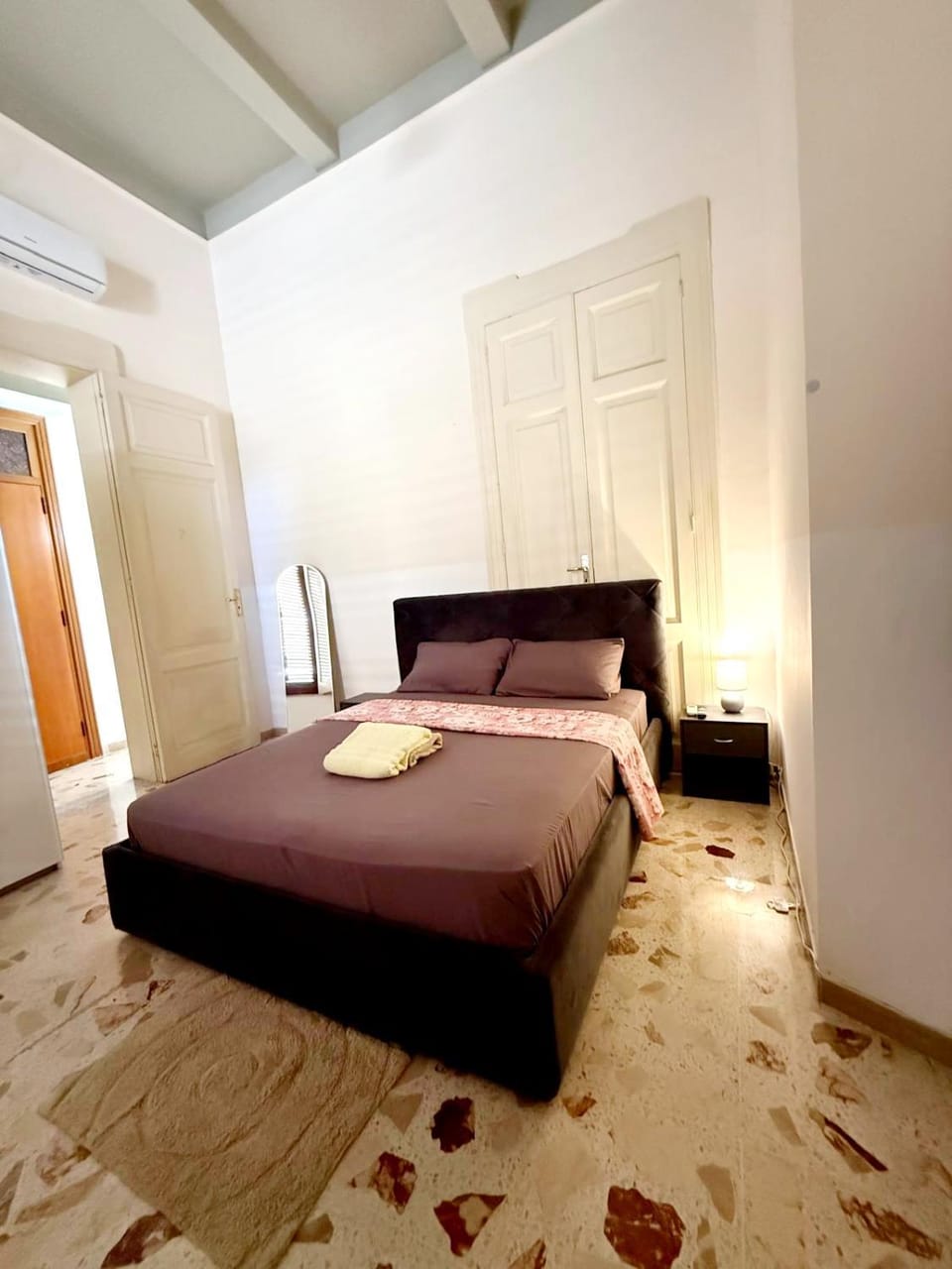 Bed, Bedroom, wardrobe