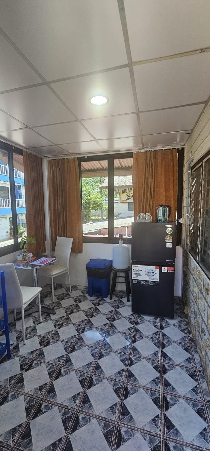 Coffee/tea facilities