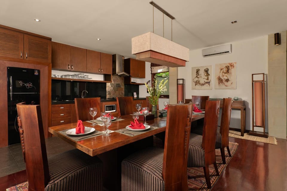 Dining area, Breakfast