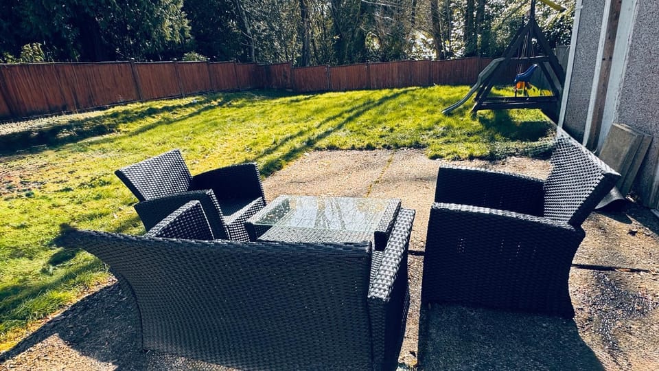 Patio, Spring, Garden, Seating area, Garden view