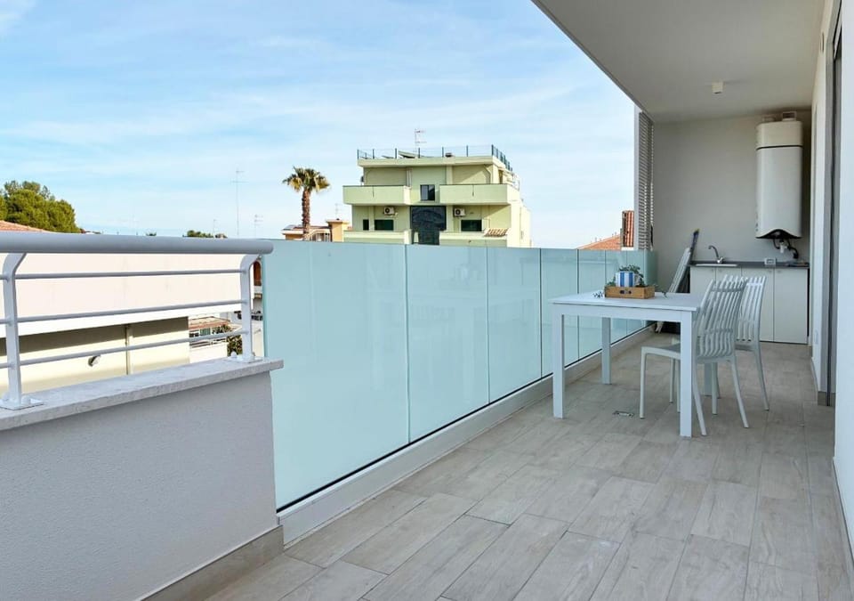 Patio, Day, View (from property/room), Balcony/Terrace, Dining area