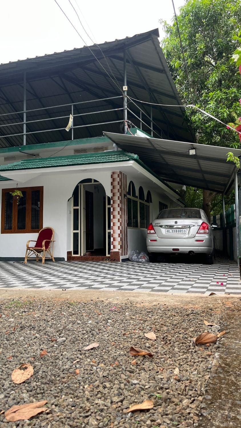Bougainvillea stays House in Kottayam