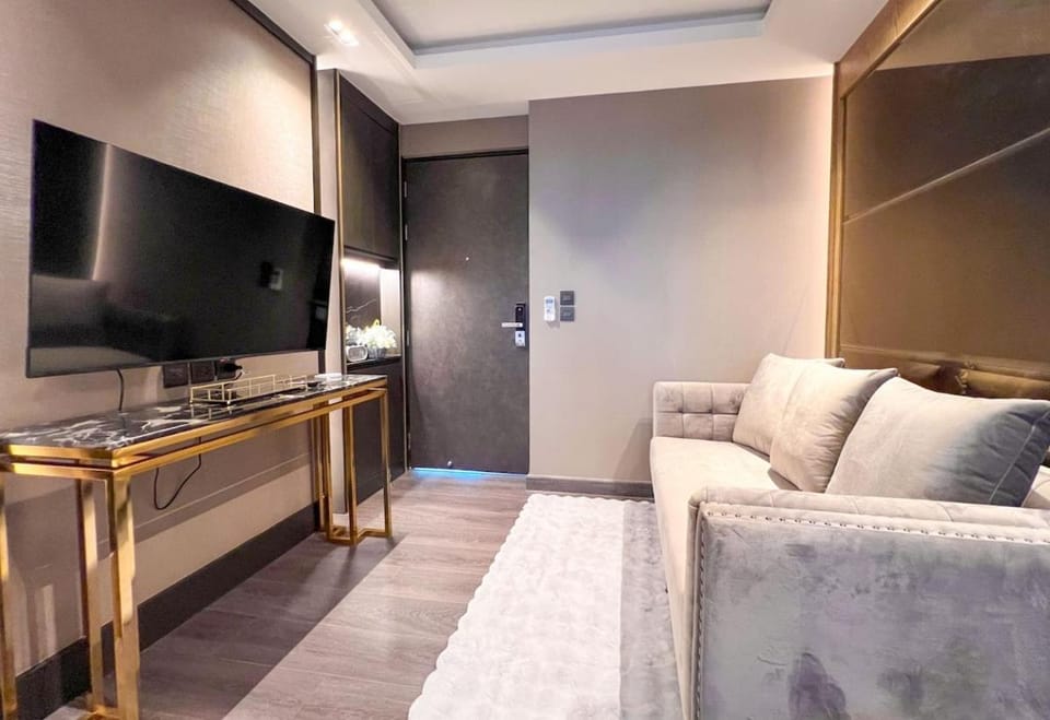 Modern Luxury 1BR at Night Bazaar Chiang Mai Apartment in Chiang Mai