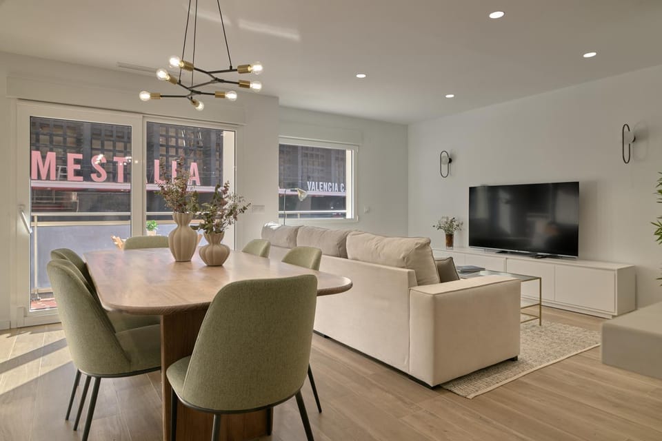 TV and multimedia, Living room, Dining area