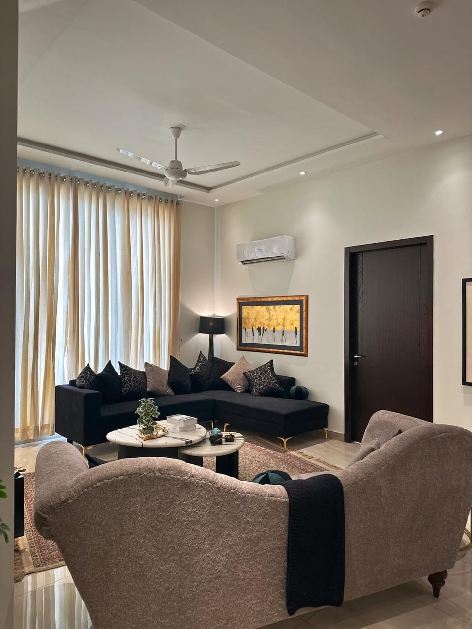 TV and multimedia, Living room, Seating area