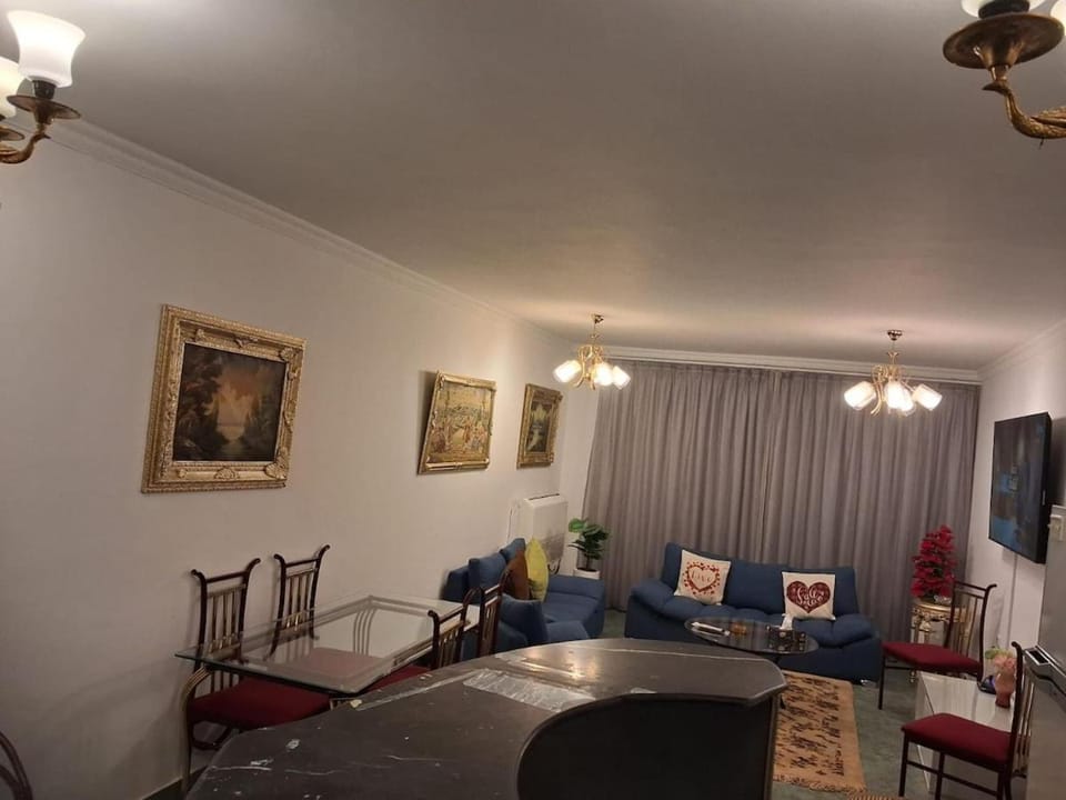 stunning location abbas elakkad 3 Bdr Apartment in Cairo Governorate