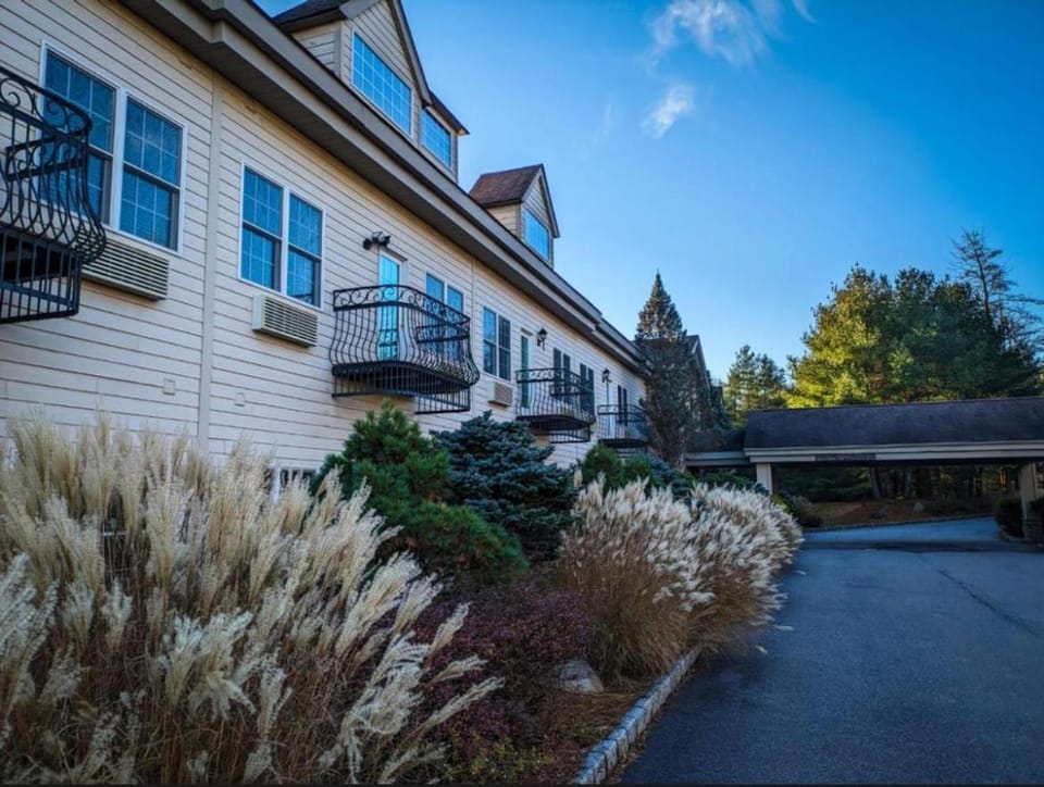 Cozy Condo in Beautiful Lake Harmony, Pocono Mountains Apartment hotel in Kidder Township