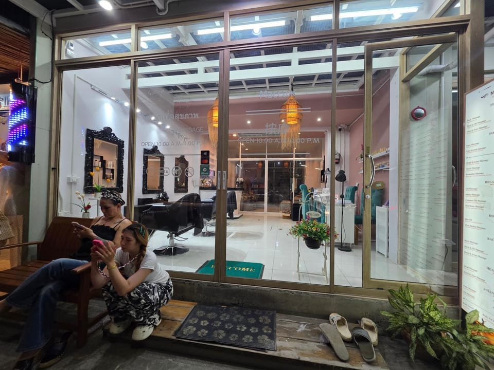 Chokdee rooms kata Hostel in Rawai