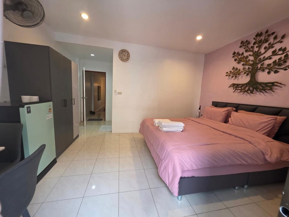 Chokdee rooms kata Hostel in Rawai