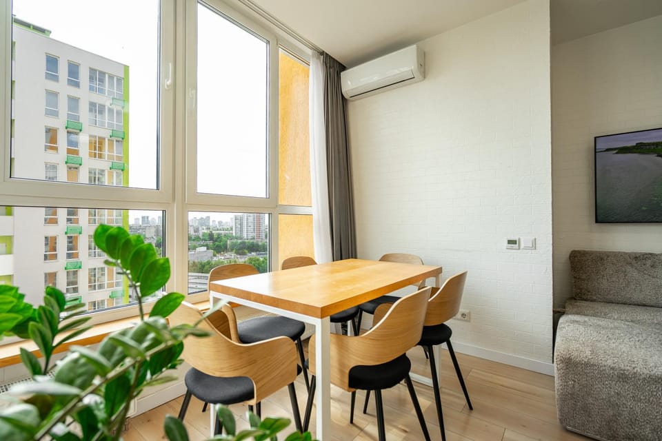 TV and multimedia, Dining area, air conditioner