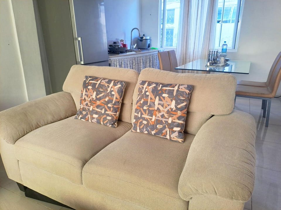 Living room, Dining area, kitchen