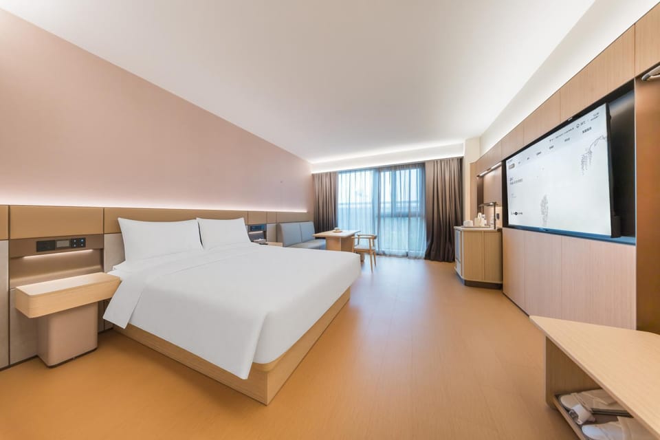 JI Hotel Shanghai Zhangjiang Headquarters Park Construction Command Hotel in Shanghai