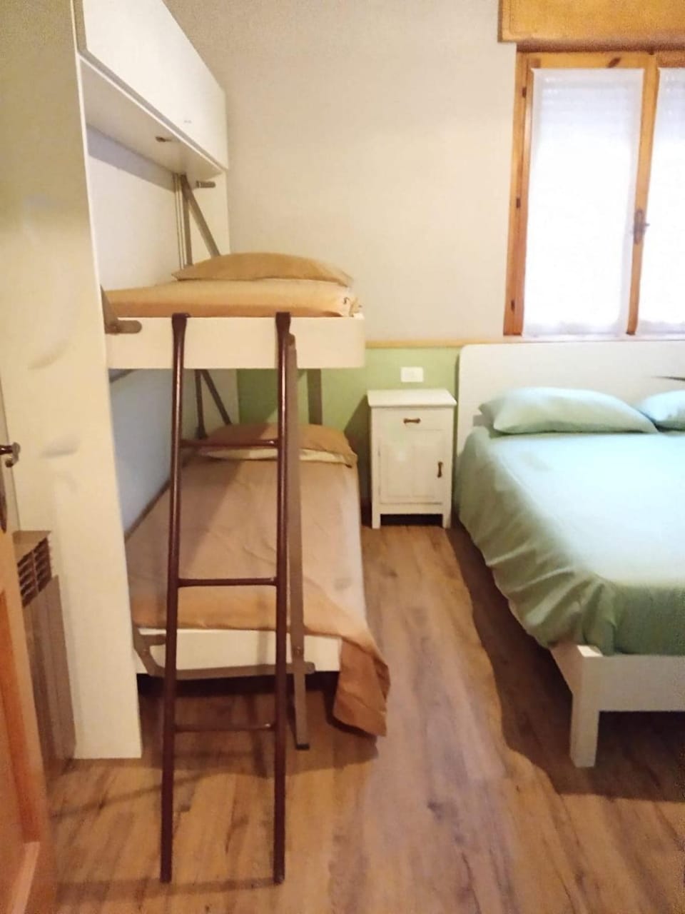 Bed, Bedroom, bunk bed