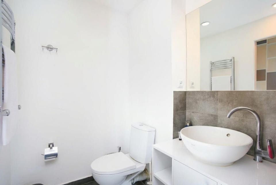 New Building , Apartments near Malibu Garden Apartment in Yerevan