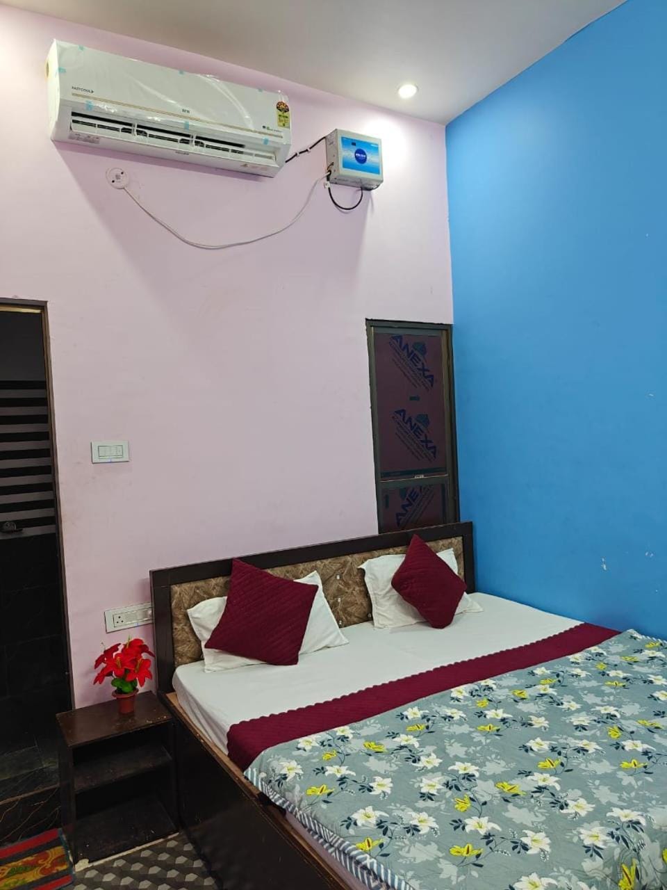 shree ram Near-Ram Mandir 700M Apartment in Uttar Pradesh