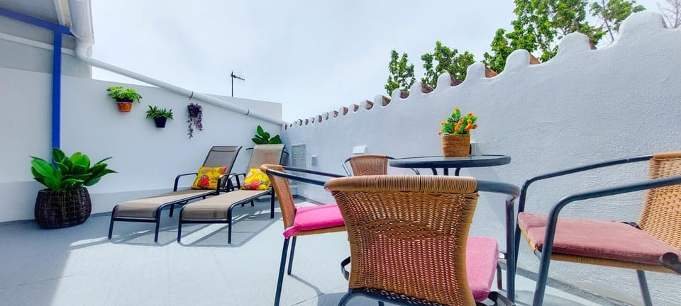 Day, View (from property/room), Balcony/Terrace, Living room, Dining area