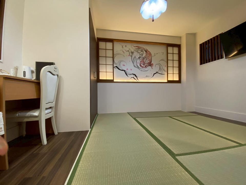 TV and multimedia, Photo of the whole room, Bedroom