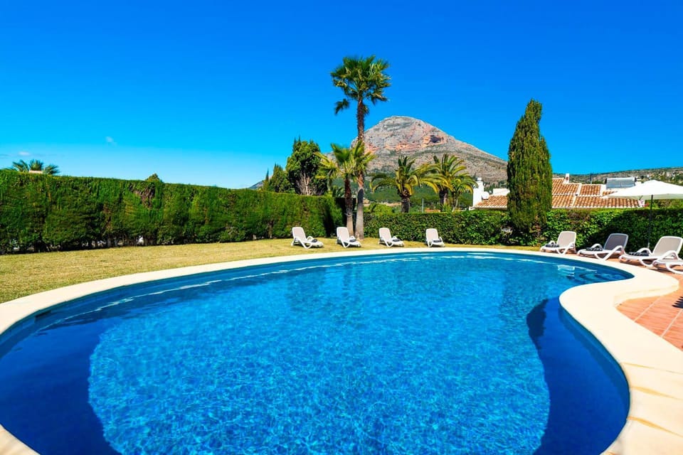 Garden, Solarium, Other, Mountain view, Swimming pool