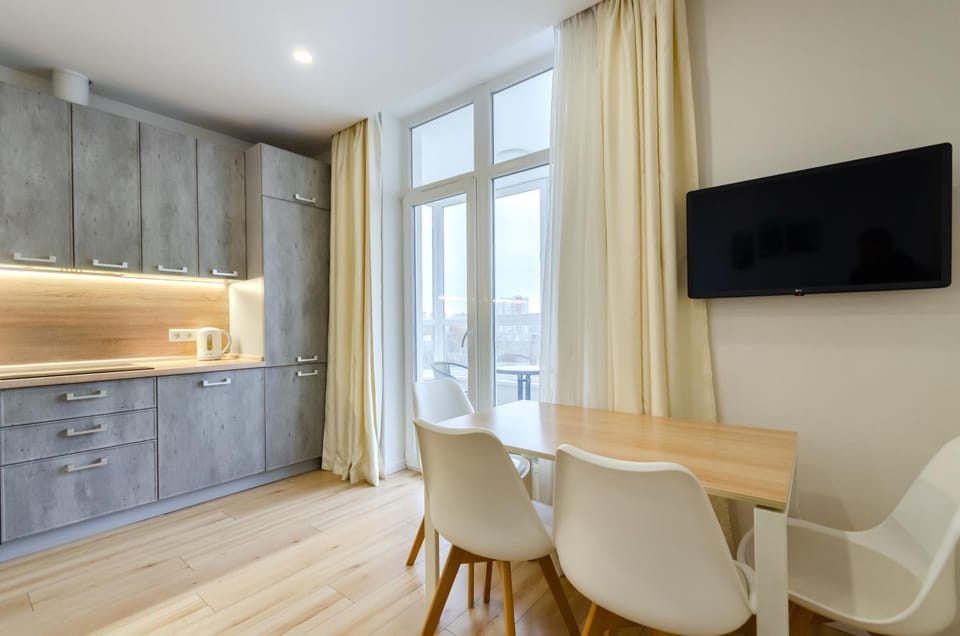 TV and multimedia, Dining area