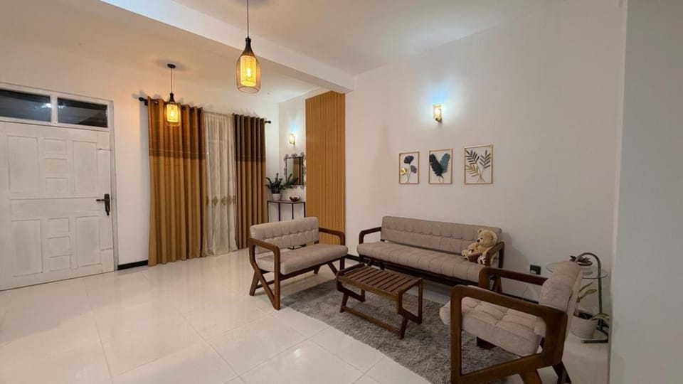 Fully furnished luxury 4BR house House in Western Province