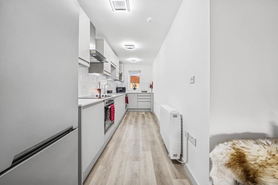 Modern & Cozy 6 BR Whole House in Central Bristol by AltoLuxo Short Lets & Serviced Accommodation with FREE WiFi and Parking Apartment in Bristol