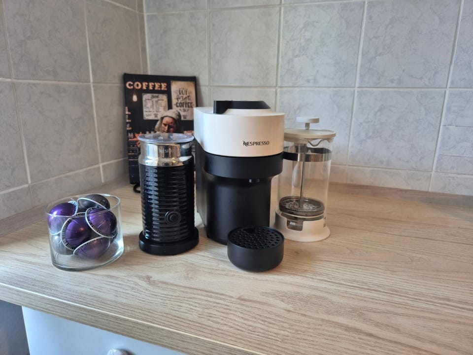 Coffee/tea facilities, Kitchen or kitchenette