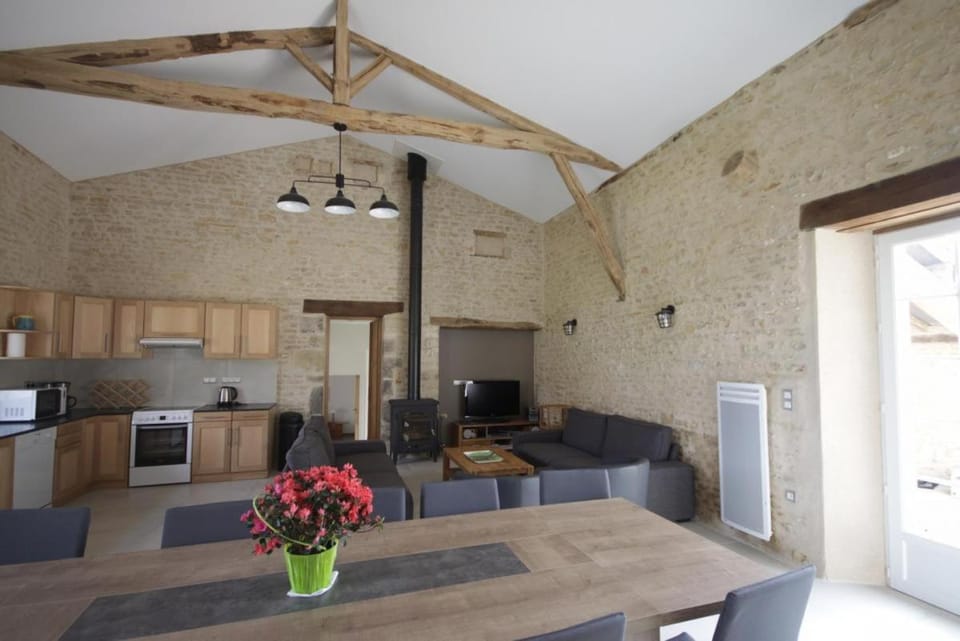 Les pierres de la dive House in Nouvelle-Aquitaine