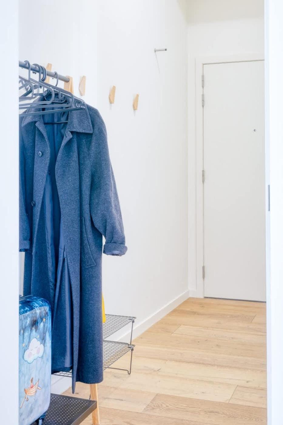 Cozy & Bright Stay in Ghent - Parking Included Apartment in Ghent