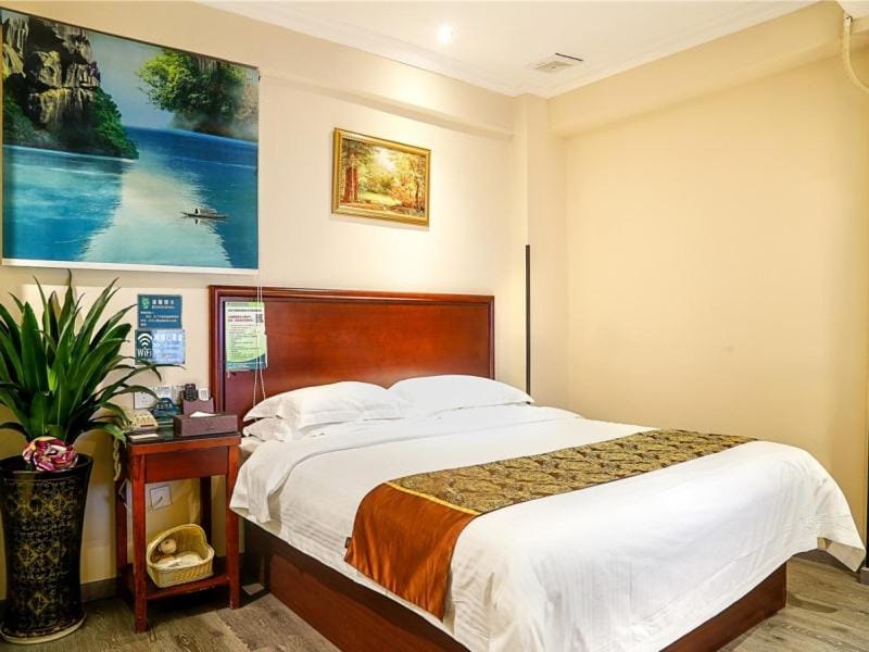 GreenTree Inn Guangdong Shenzhen Longhua New Area Longguan Rord Tianhong Express Hotel Hotel in Shenzhen