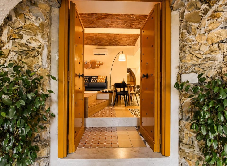 Facade/entrance, Living room