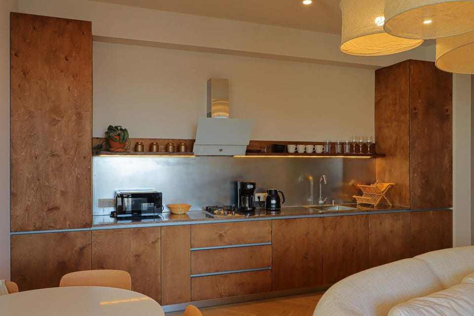 Panoramic City & Mtatsminda Views - Wehost Apartment in Tbilisi, Georgia