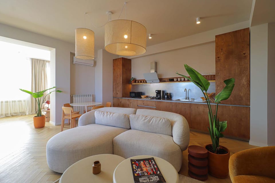 Panoramic City & Mtatsminda Views - Wehost Apartment in Tbilisi, Georgia