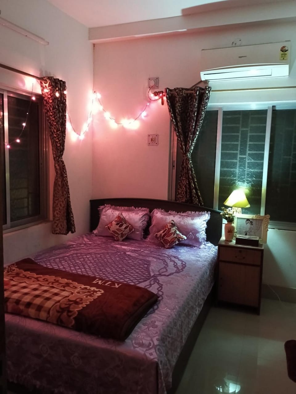J Stay 1BHK Apartment in Kolkata