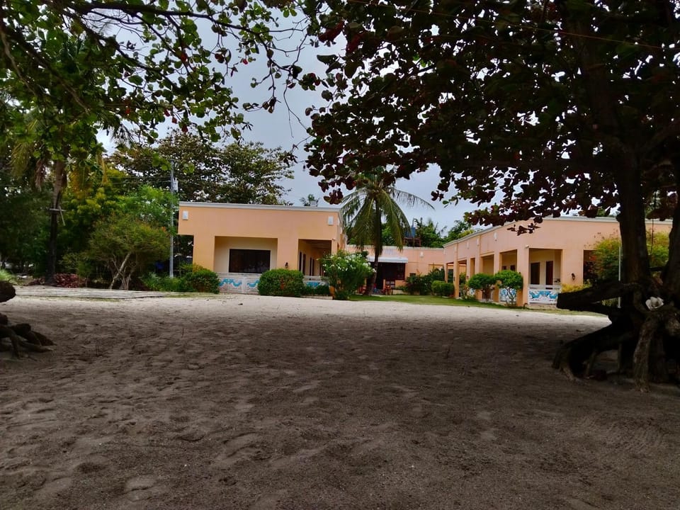 Crisols Beach resort Malapascua Island Hotel in Central Visayas