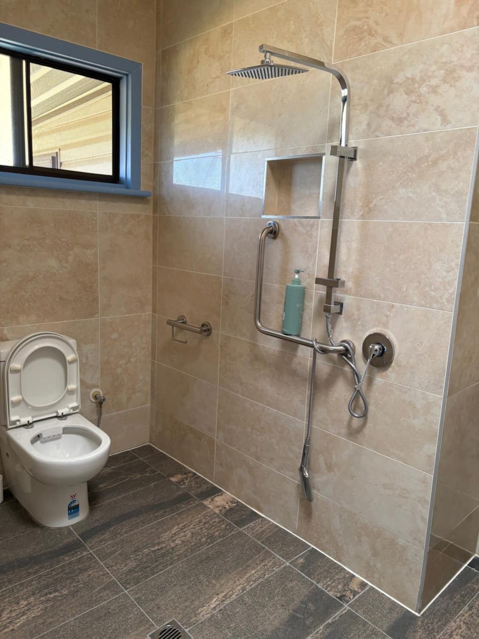 Budget rooms in big house Vacation rental in Kelmscott