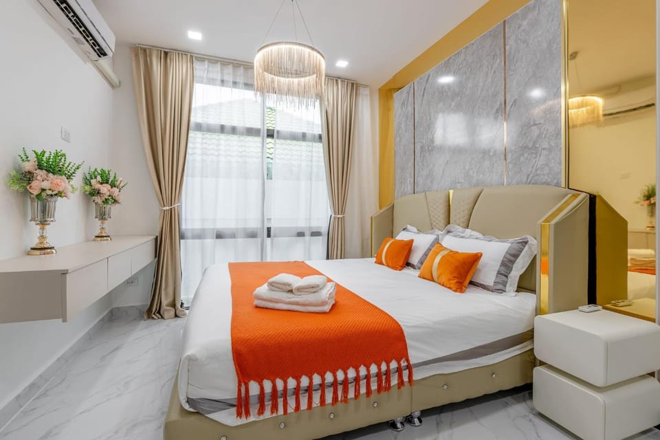 Bed, Bedroom