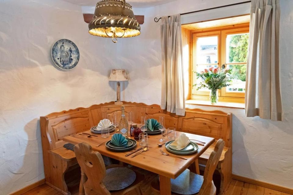 Zur Schmiede - AlpChalet EG in Kaltenbrunn House in Mittenwald