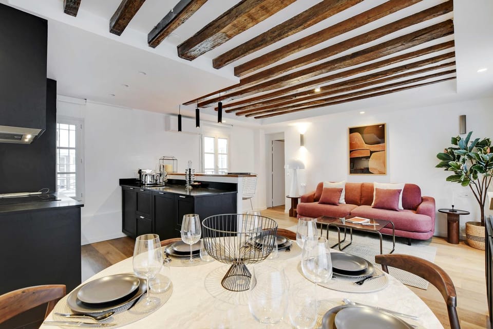 Living room, Dining area