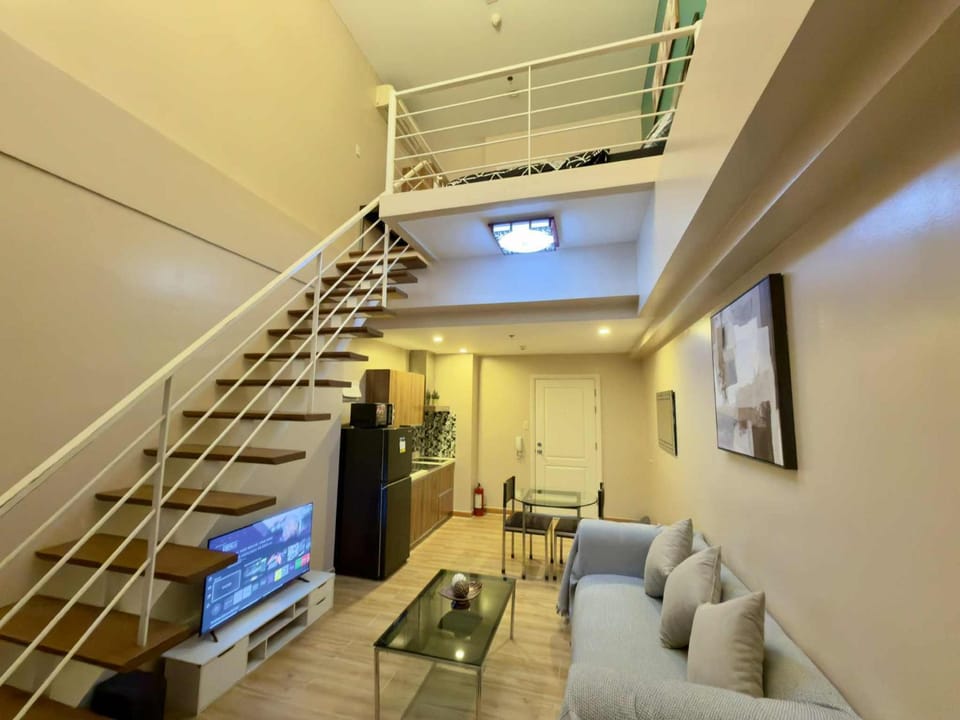 Makati City Poblacion 1 bedroom with balcony Apartment hotel in Makati