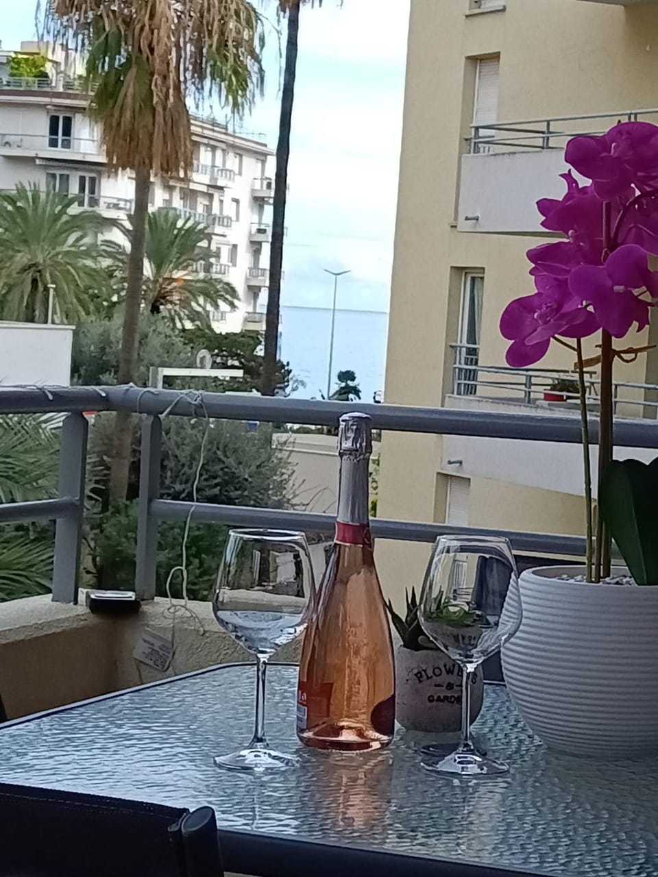 Patio, Natural landscape, View (from property/room), Balcony/Terrace, Dining area, Sea view