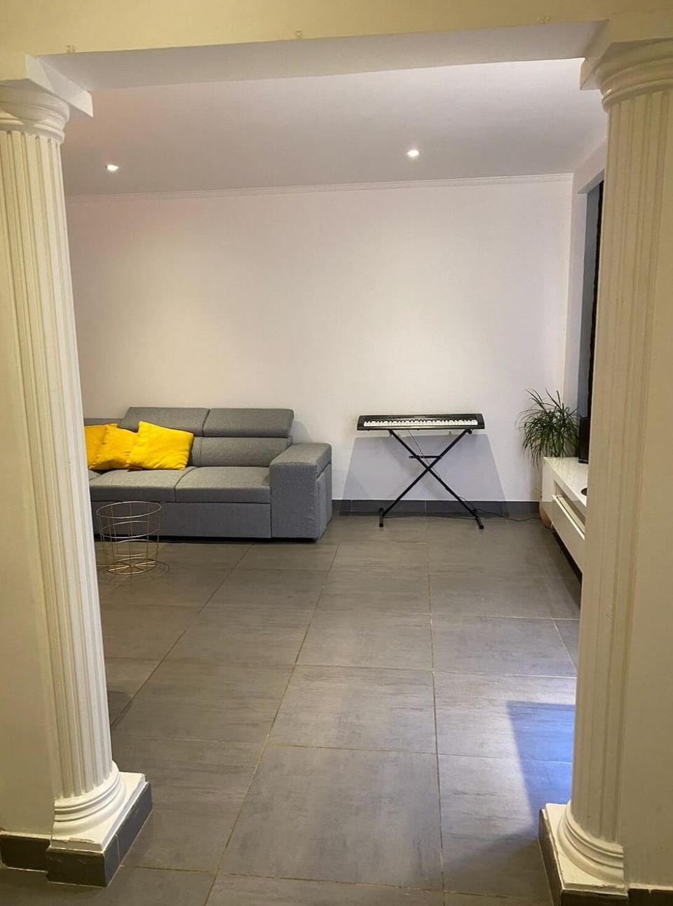 Appartement climatisé premier étage Lyon Bron Eurexpo Apartment in Auvergne-Rhône-Alpes