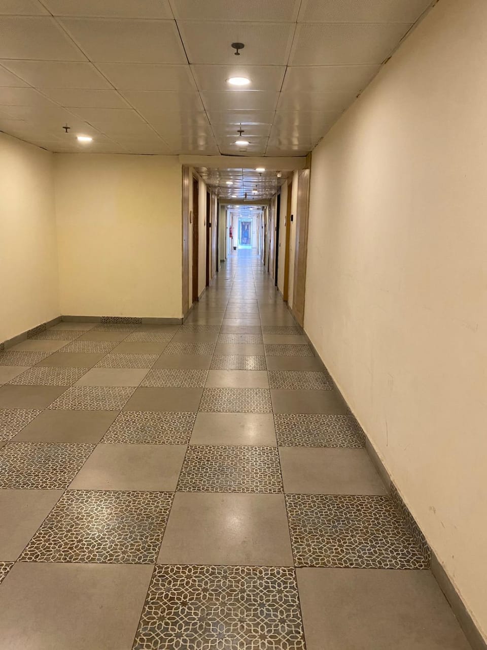 Perfect party place, best for couple & Family stay Apartment in Noida