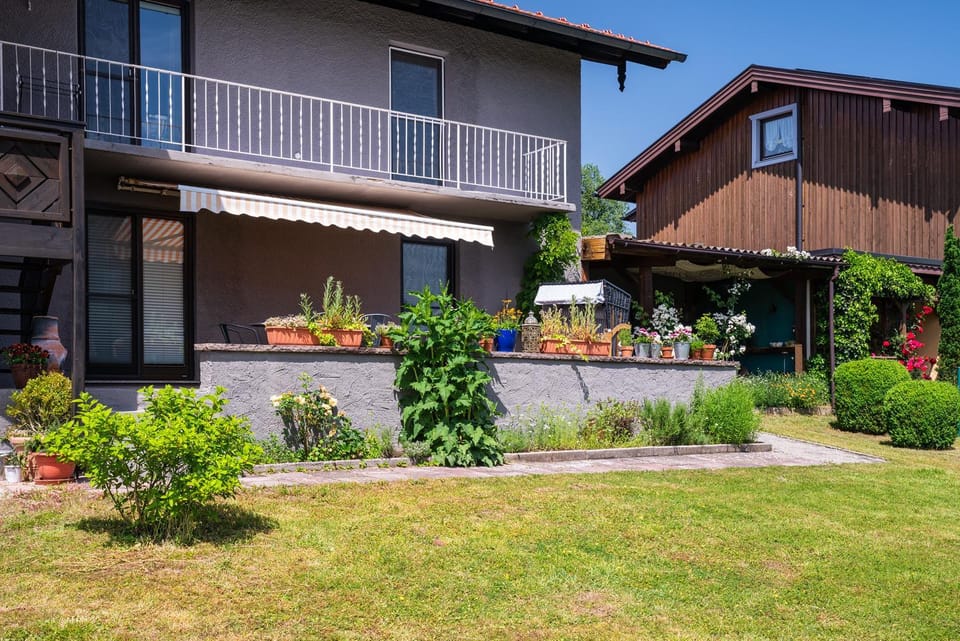 Ferienwohnung Lois ***** Apartment in Salzburgerland